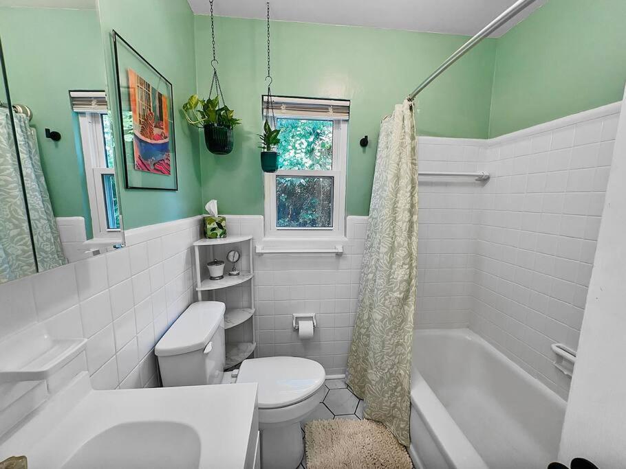 Casita Theresa- 5 Min To Downtown 15 Min To * Charleston